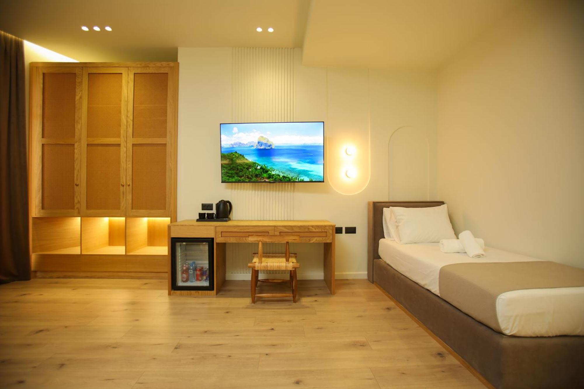 Hotel Brooklyn Avlonya Dış mekan fotoğraf